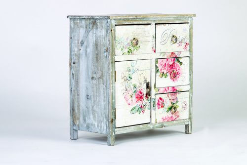Shabby chic kommode med blomster