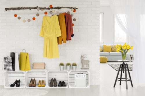 Hvad skal du se efter når du vælger skohylder