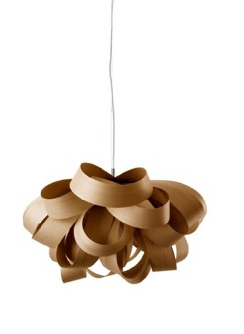 Lampeskærm af tyndt træ.