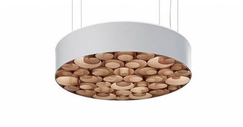 Lampe fremstillet af krydsfiner