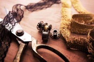 Borter, blonder og kanter i indretningen