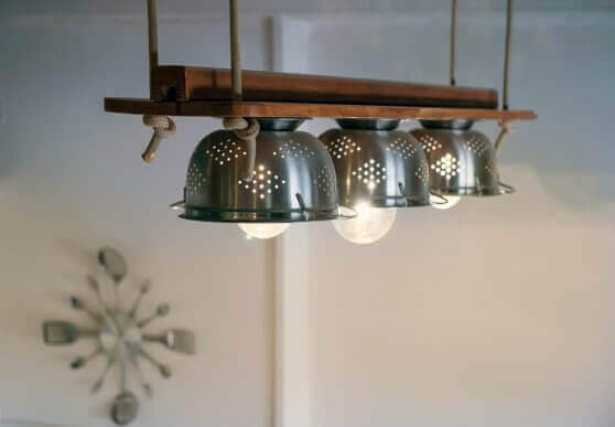 Lamper af genbrugsmaterialer.