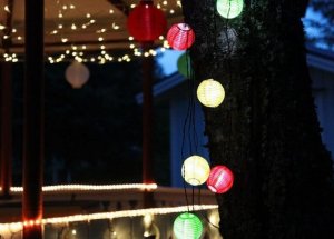 lyskæder på terrassen