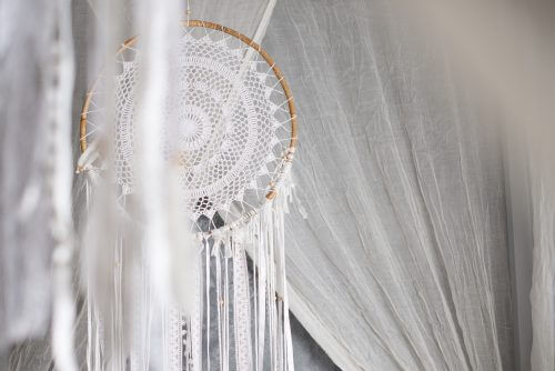 en drømmefanger lavet med hækling