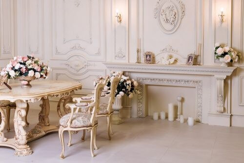 En barokindretning anvender mange buede detaljer