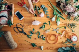 Arrangering af blomster: Lær at lave en flot buket