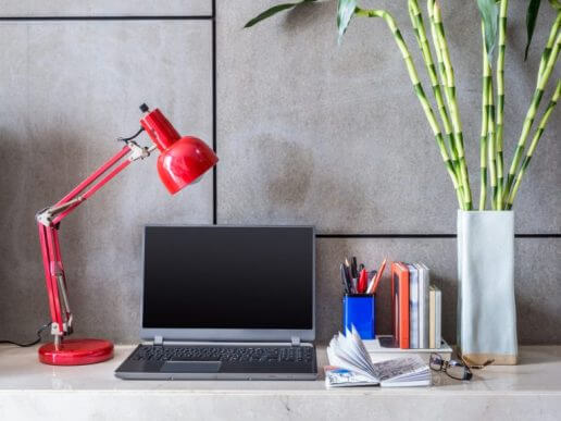 arbejdslampe til skrivebord