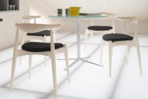 CH20-stolen af Hans Jørgensen Wegner