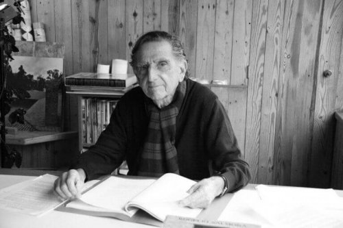 gammelt billede af Rogelio Salmona