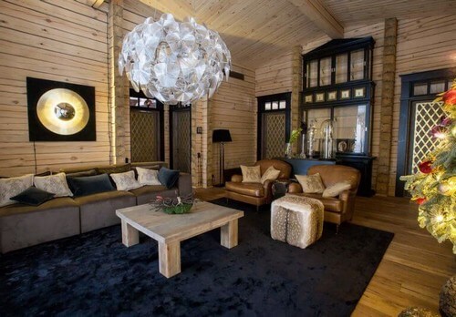 Rustik stue med trægulve