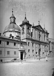 ældre billede af bygning