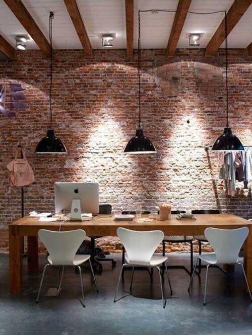 en helt anden måde at indrette dit kælderrum på, er ved at lave det om til et hjemmekontor