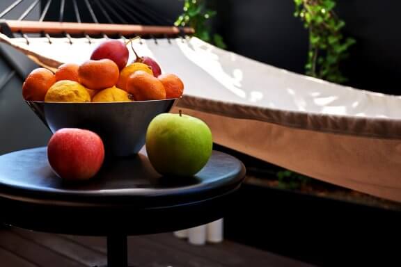 skål udenfor ved hængekøje