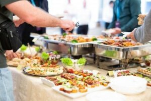 Sådan arrangerer du en lille buffet derhjemme