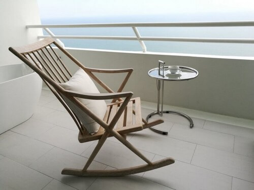 Simpel gyngestol til altanen