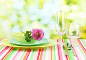 Festlige bordduge til sommeraftener