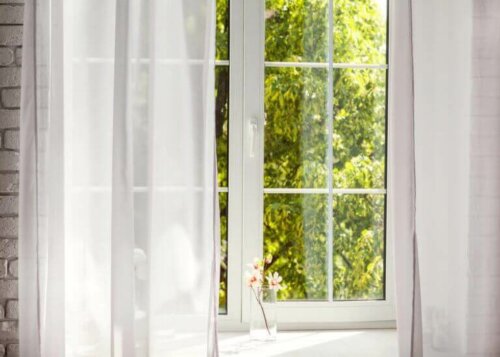 halvgennemsigtige gardiner til sommeren