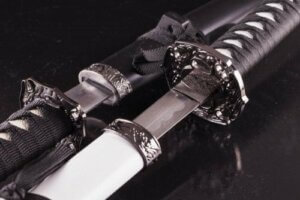 Antikke sværd til indretningen af din stue