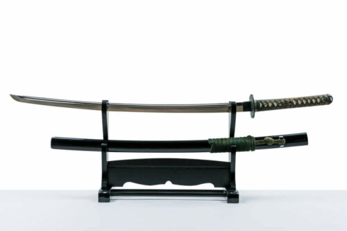 sværd på en holder