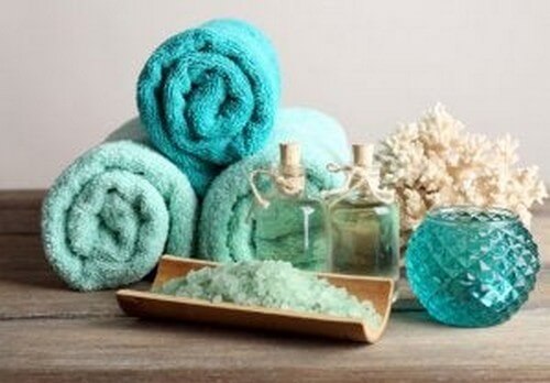 Badeværelsestilbehør i turkis