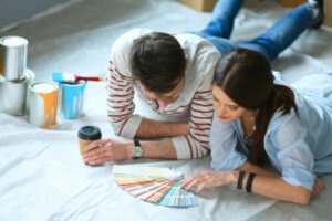 En guide til at vælge den rigtige farve maling til dit hjem