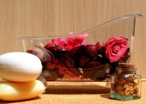 Tips til at udsmykke dit badeværelse med potpourri