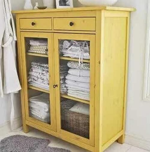 Vitrineskabe med sengetøj